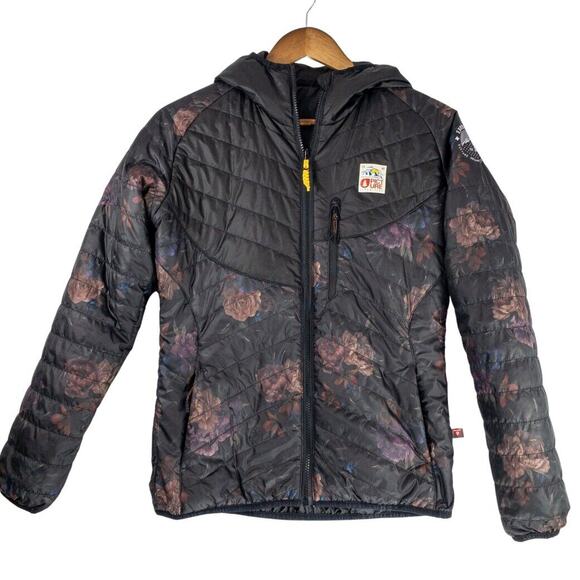 Picture Chloe Womens Puffer Jacket Reversible Black Floral Size Small - Picture 1 of 13